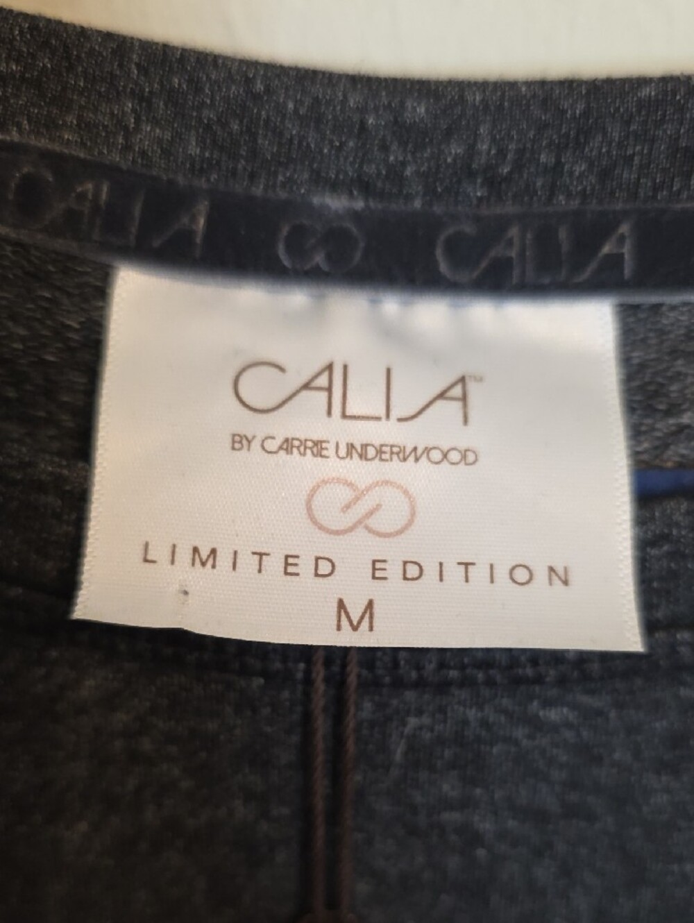 CALIA by Carrie Underwood Dark Gray Velvet-Pattern Raglan Sweatshirt - Picture 2 of 8